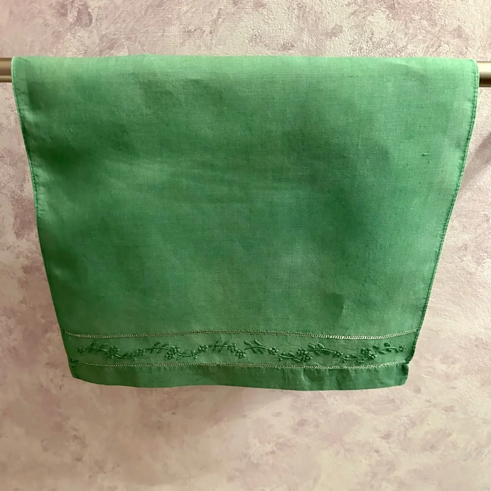 Guest towels Irish ☘️ green bespoke colored set of 2